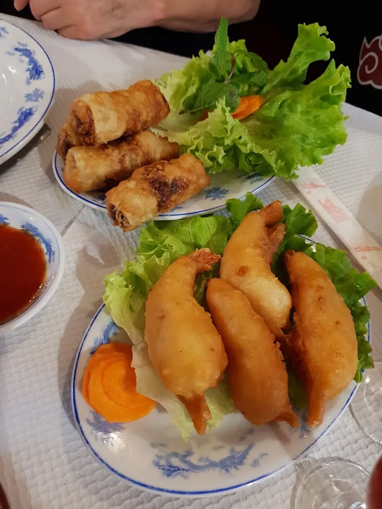 Nems Et Beignets de Crevettes